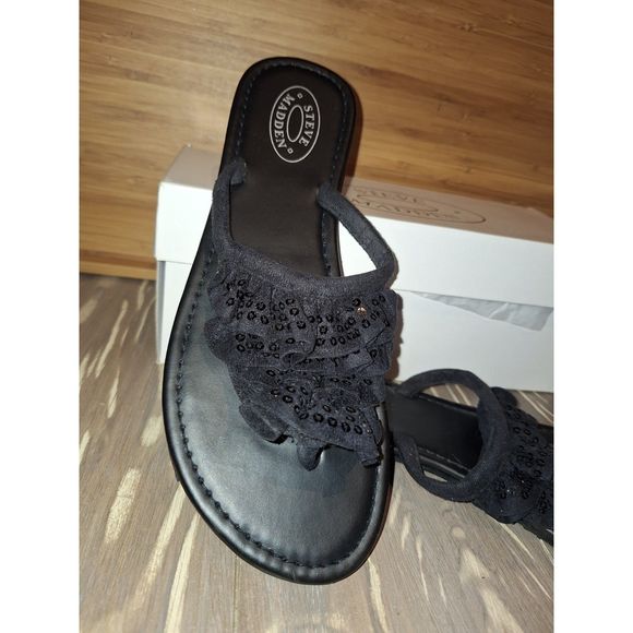 Steve Madden Black Embellished Sequin Thong Sandal Shoe Black Sz. Med 7-8 - Picture 2 of 6